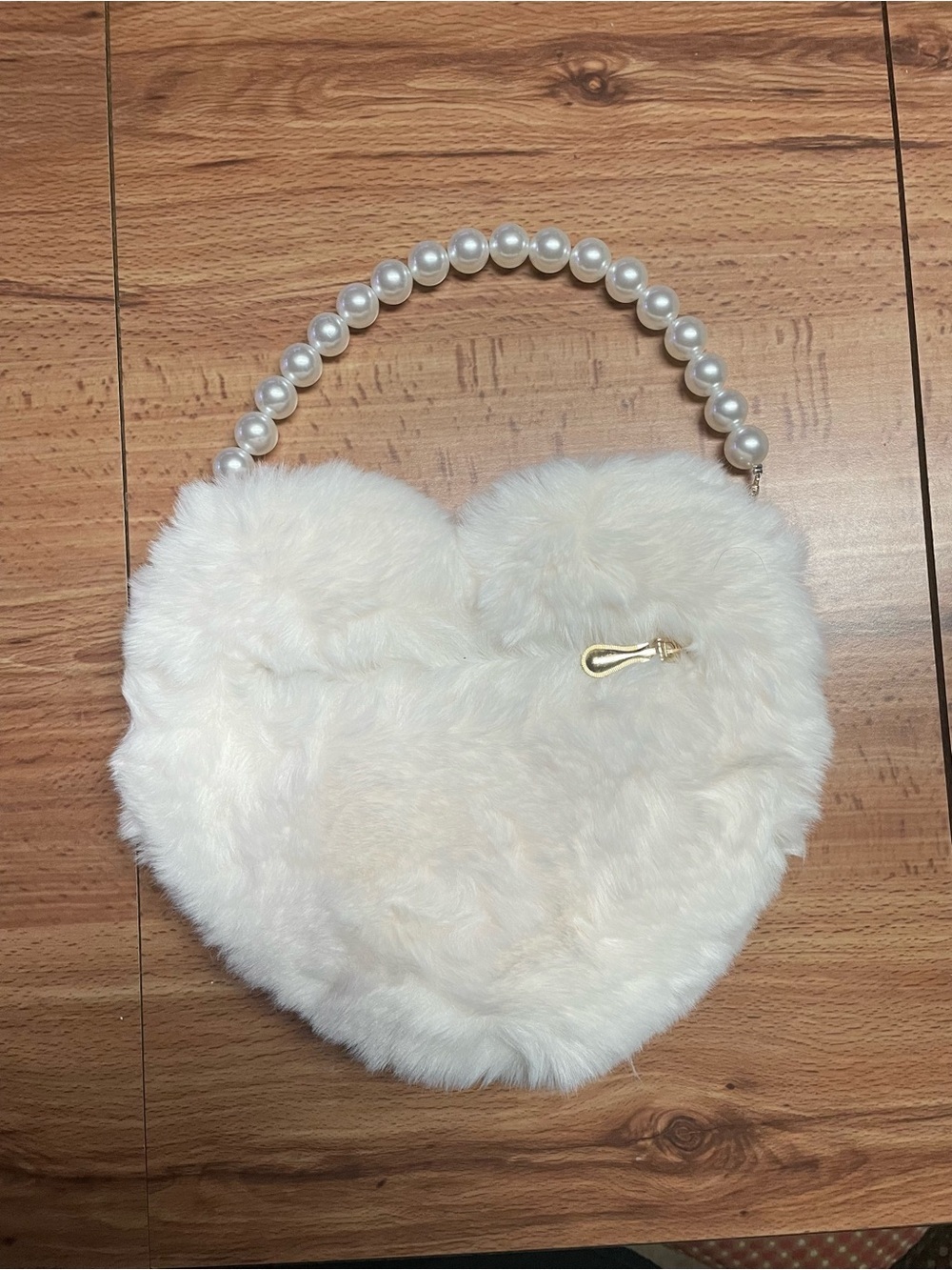 Red Fur Heart Shaped Purse - Picture 8 of 9
